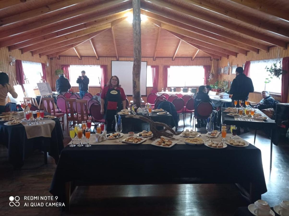 Hospedaje Cabana Y Restaurante Don Niba Villa Cerro Castillo Buitenkant foto